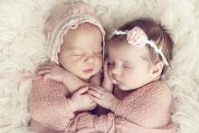 twin-girl-names-popular-and-unique-ideas